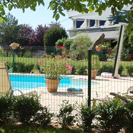 Le Logis Du Pressoir Self Catering Gites In Beautiful 18Th Century Estate In The Heart Of The Loire Valley With Heated Pool And Extensive Grounds. Les Bois-d'Anjou Exterior foto