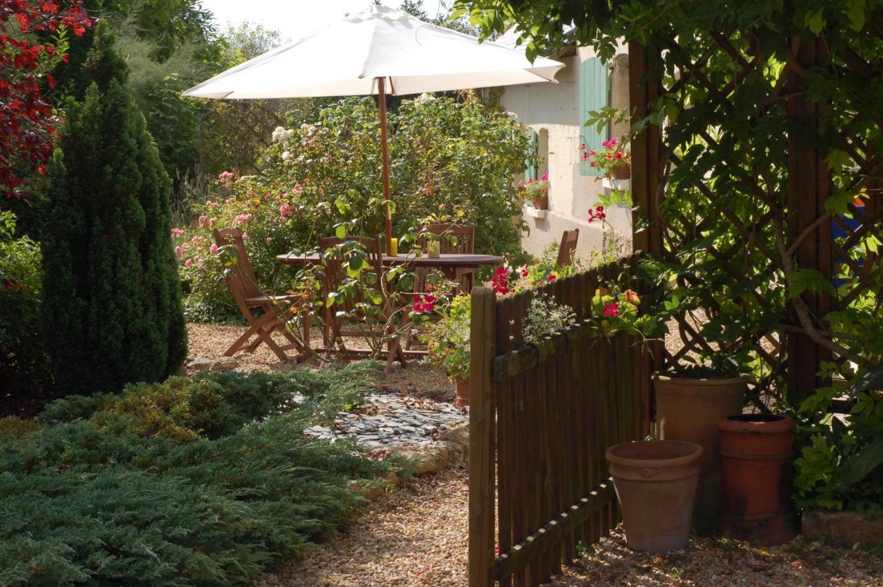 Le Logis Du Pressoir Self Catering Gites In Beautiful 18Th Century Estate In The Heart Of The Loire Valley With Heated Pool And Extensive Grounds. Les Bois-d'Anjou Exterior foto